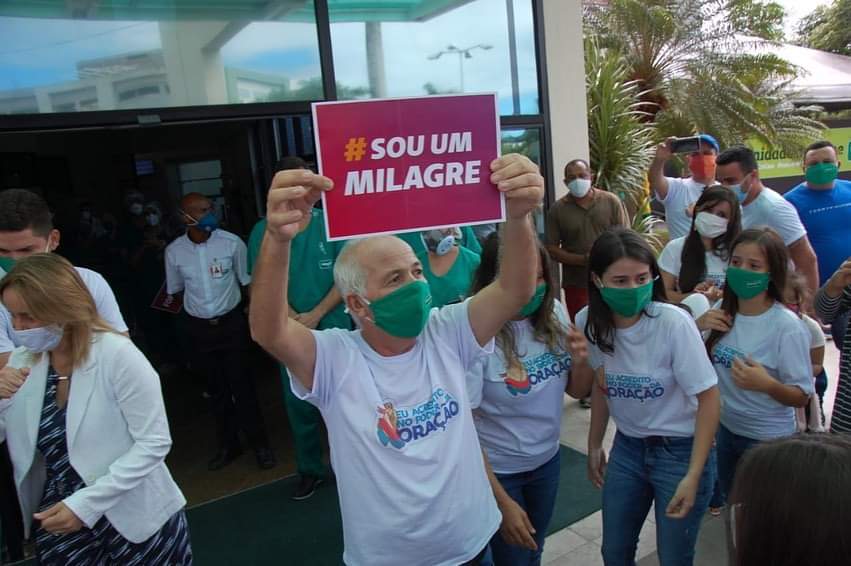 Prefeito de Brejo da Madre de Deus recuperado de Covid-19 recebe alta de hospital em Caruaru Prefeito de Brejo da Madre de Deus recuperado de Covid-19 recebe alta de hospital em Caruaru