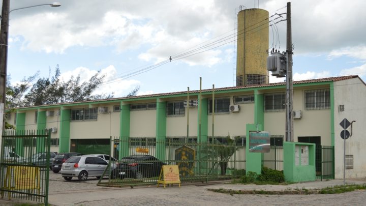 Penitenciária de Caruaru realiza visita virtual dos detentos recuperados da covid-19 com familiares