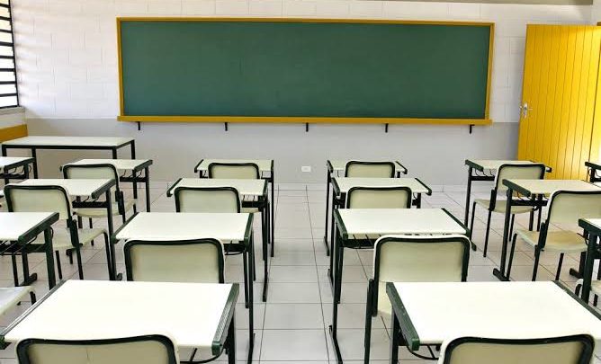Governo-PE prorroga suspensão das aulas presenciais no Estado