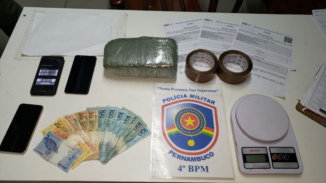 PM recaptura três fugitivos do Presídio de Limoeiro que estavam na zona rural de Caruaru PM recaptura três fugitivos do Presídio de Limoeiro que estavam na zona rural de Caruaru