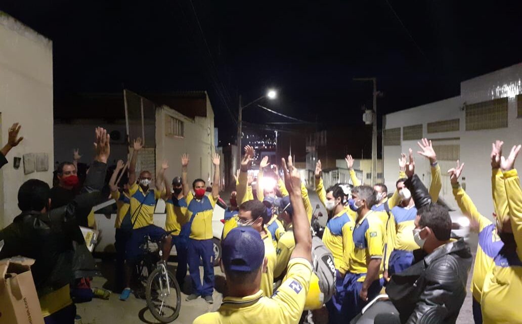 Trabalhadores dos Correios entram em greve por tempo indeterminado