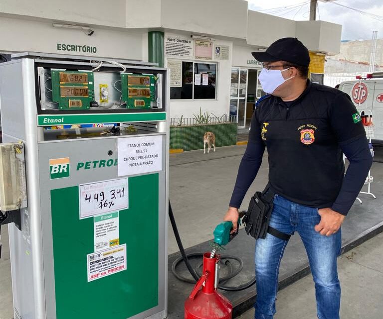 Ipem fiscaliza bombas de postos de combustíveis em 18 cidades do Agreste-PE; Confira Ipem fiscaliza bombas de postos de combustíveis em 18 cidades do Agreste-PE; Confira