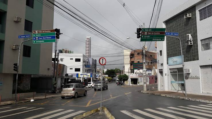 Rua Cônego Júlio Cabral em Caruaru será interditada nesta terça-feira (25) Rua Cônego Júlio Cabral em Caruaru será interditada nesta terça-feira (25)