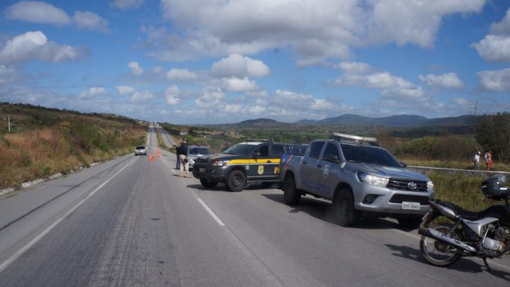 Fim de semana com 36 homicídios e mais de 10 mortos em acidentes nas rodovias em Pernambuco