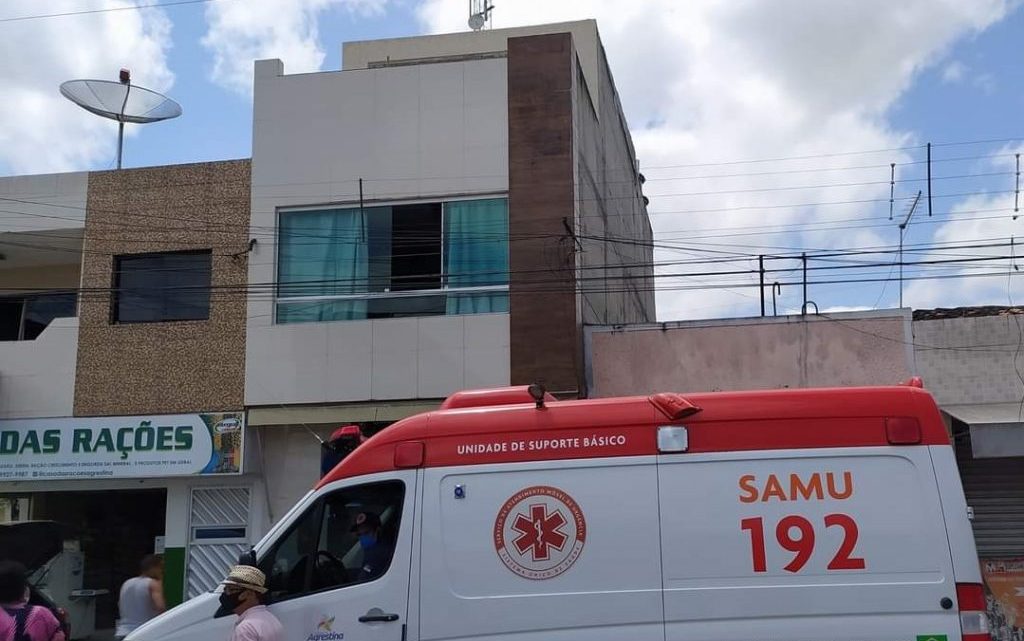 Pedreiro morre vítima de choque elétrico em Agrestina Pedreiro morre vítima de choque elétrico em Agrestina