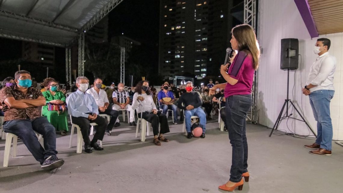 Raquel Lyra debate propostas com agentes da Cultura de Caruaru