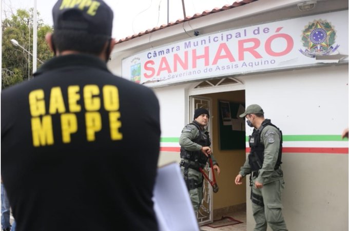 Presidente da Câmara de Vereadores de Sanharó é afastado por suspeita de fraude Presidente da Câmara de Vereadores de Sanharó é afastado por suspeita de fraude