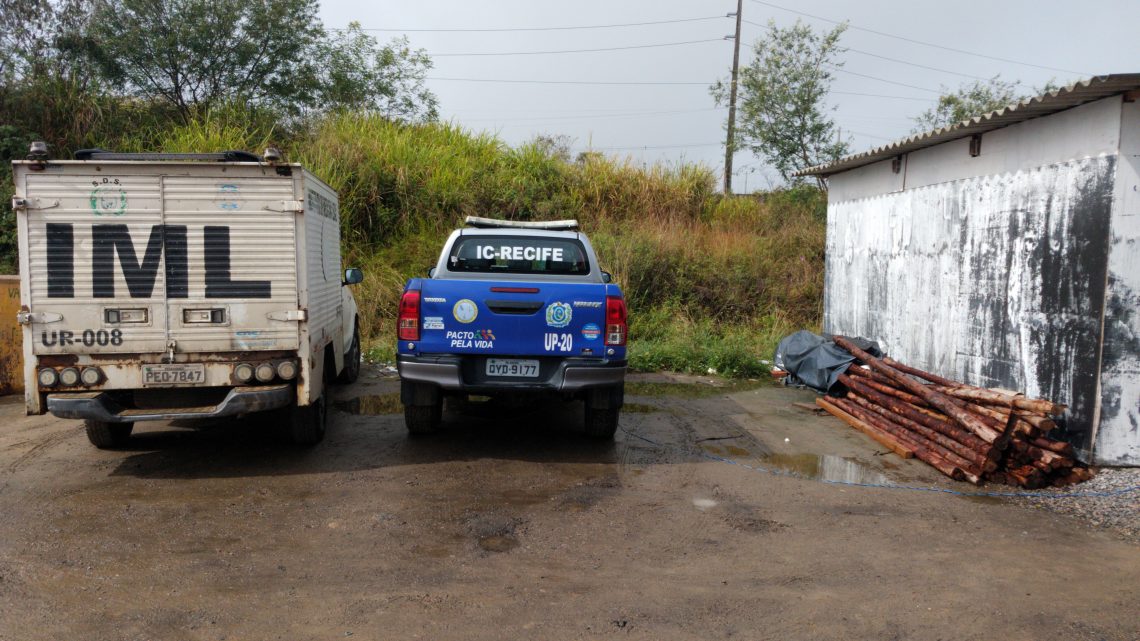Fim de semana começa com 12 pessoas assassinadas em Pernambuco Fim de semana começa com 12 pessoas assassinadas em Pernambuco