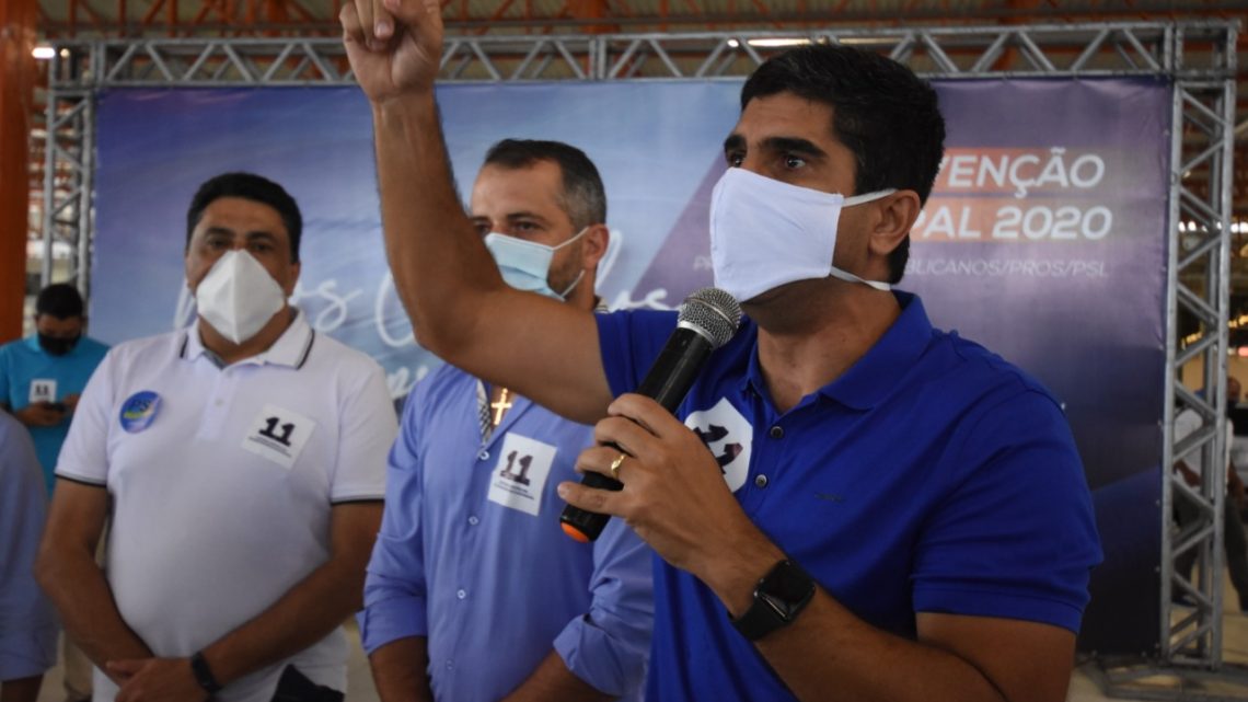 Lessa inaugura comitê em Caruaru neste sábado (03) Lessa inaugura comitê em Caruaru neste sábado (03)
