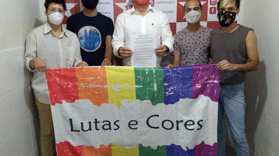 Professor Marcelo Rodrigues assume compromisso com a população LGBT de Caruaru Professor Marcelo Rodrigues assume compromisso com a população LGBT de Caruaru