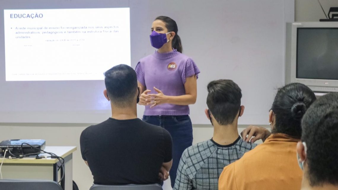 Raquel Lyra tem agenda com juventude da sua campanha e visita o Residencial Jardins Raquel Lyra tem agenda com juventude da sua campanha e visita o Residencial Jardins