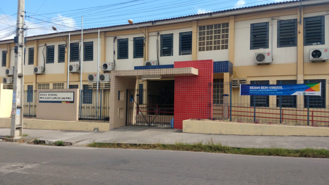 Justiça determina suspensão da volta às aulas presenciais nas escolas estaduais de Pernambuco Justiça determina suspensão da volta às aulas presenciais nas escolas estaduais de Pernambuco