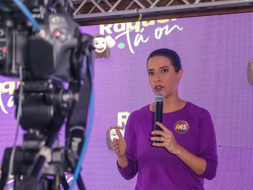 Raquel Lyra faz live especial sobre a Educação em Caruaru Raquel Lyra faz live especial sobre a Educação em Caruaru