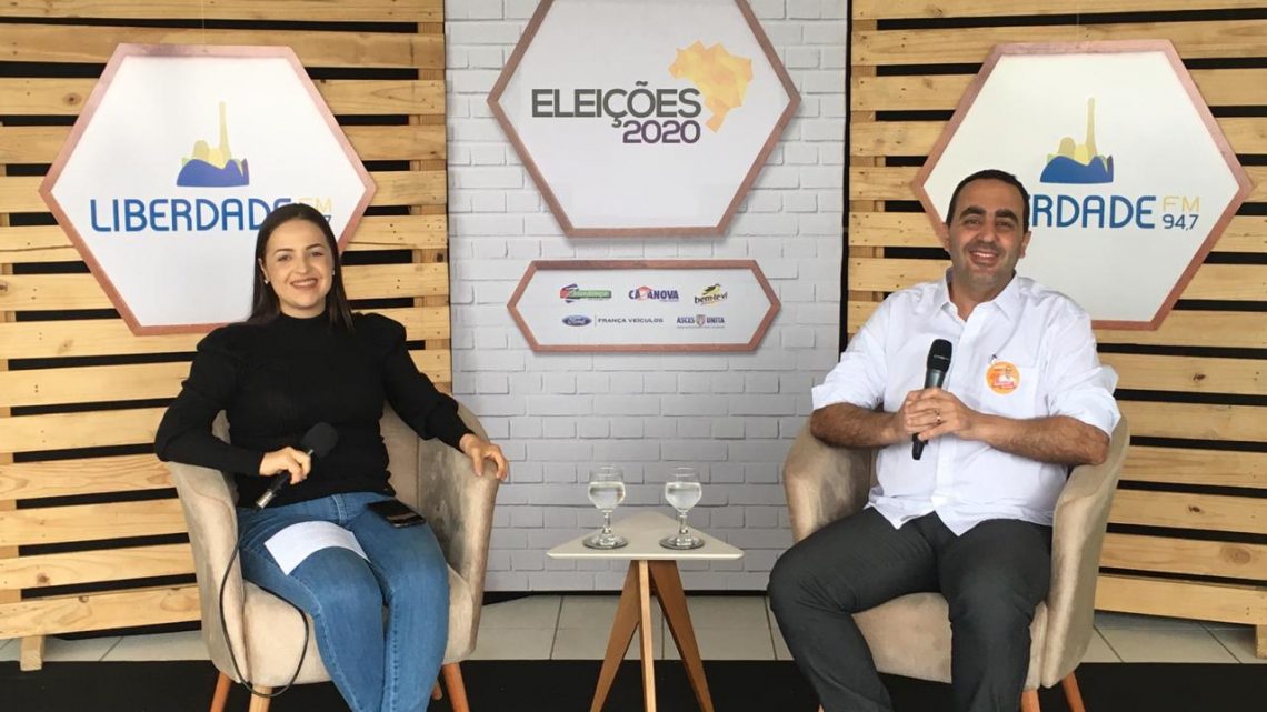 Marcelo Gomes diz na Rádio Liberdade que tem orgulho do apoio de Zé Queiroz e Tony Gel Marcelo Gomes diz na Rádio Liberdade que tem orgulho do apoio de Zé Queiroz e Tony Gel