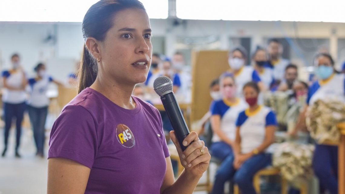 Raquel visita empresa no Distrito Industrial de Caruaru e moradores do Loteamento Fernando Lyra