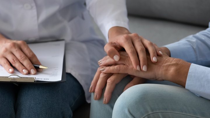 Especialistas falam sobre prevenção ao Câncer de Mama e como cuidar da saúde psicológica durante tratamento