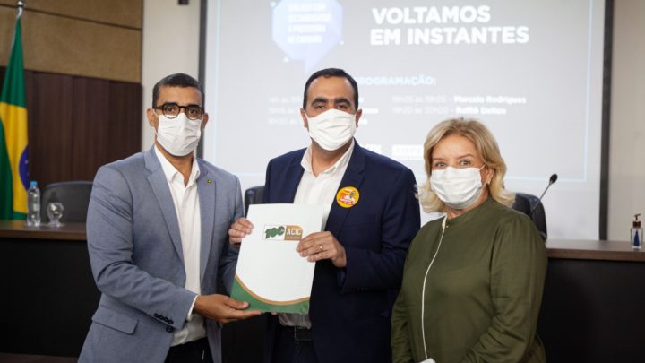 Marcelo Gomes participa de sabatina de entrevistas em Caruaru