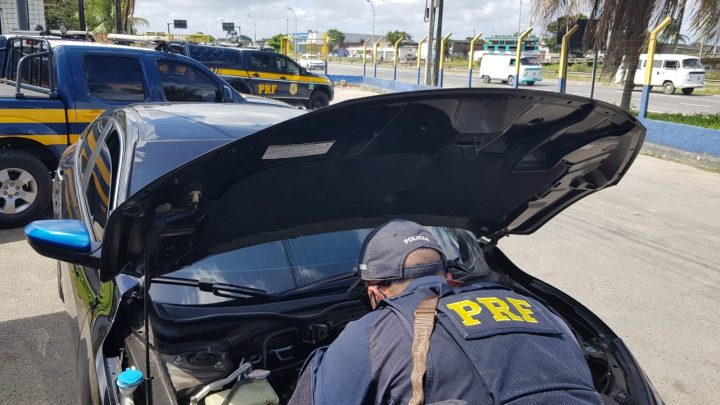 PRF recupera 11 veículos e detém 28 pessoas durante operação em Pernambuco