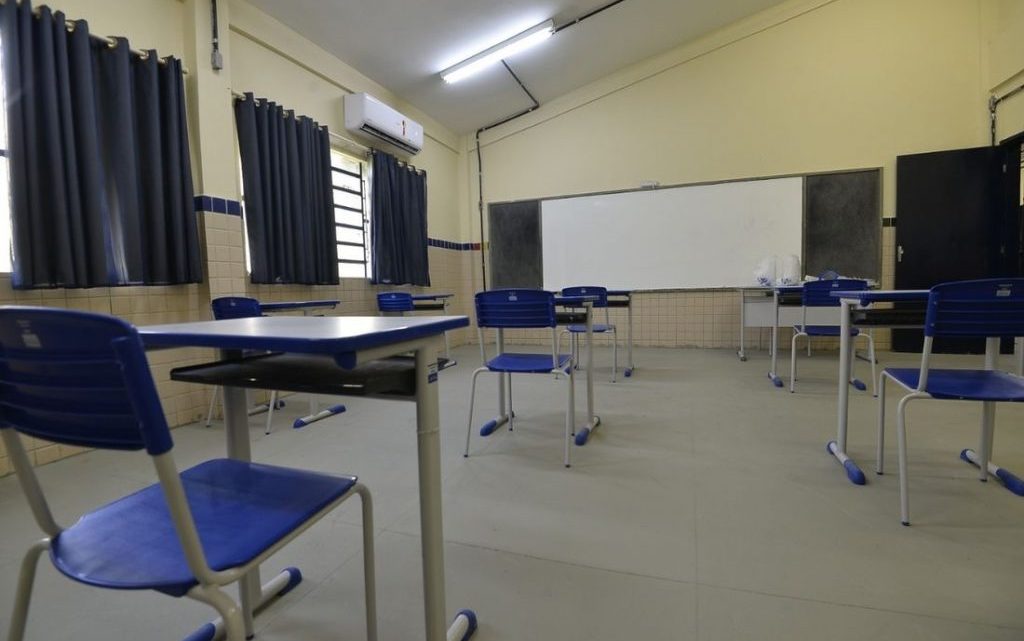 Justiça considera greve dos professores estaduais abusiva Justiça considera greve dos professores estaduais abusiva