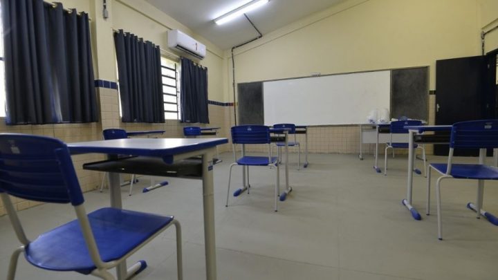 Justiça considera greve dos professores estaduais abusiva
