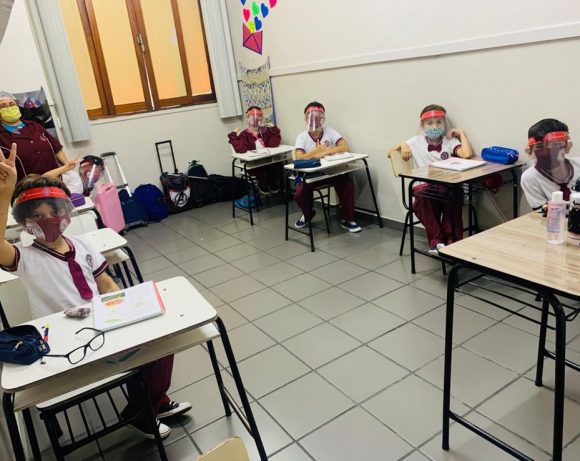 Rodízio em escolas pode ser adotado em retomada das aulas presenciais