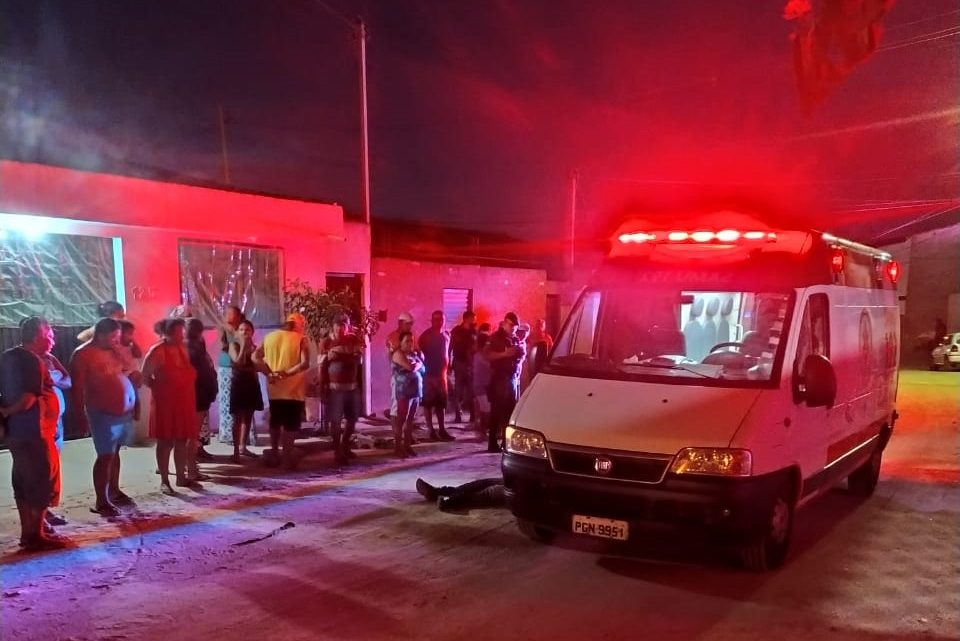 Homem é espancado até a morte em Caruaru Homem é espancado até a morte em Caruaru