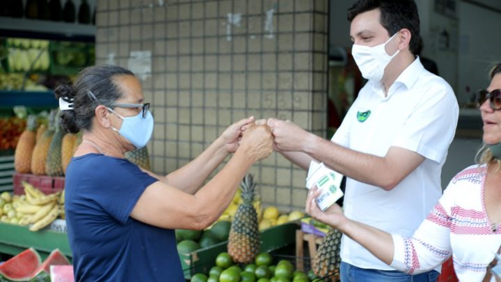 Raffiê apresenta propostas voltadas à saúde aos moradores do bairro Rendeiras