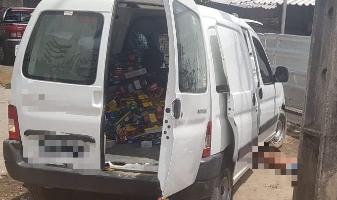Três homens são detidos com carga de cigarros roubada