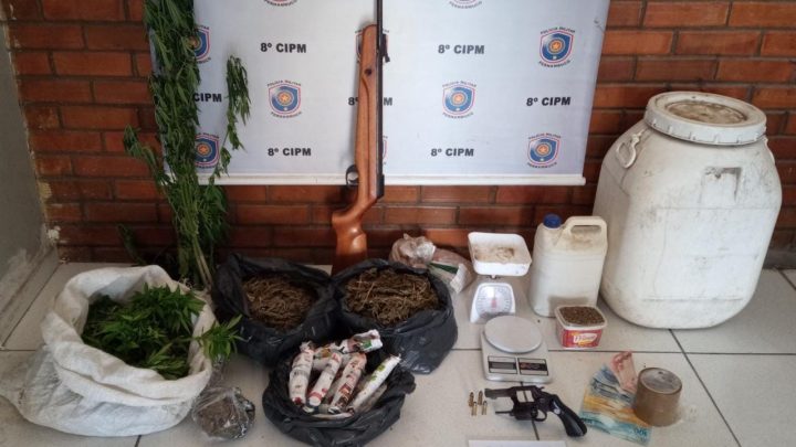 Homem é detido por cultivo de maconha, tráfico de drogas e porte ilegal de arma de fogo
