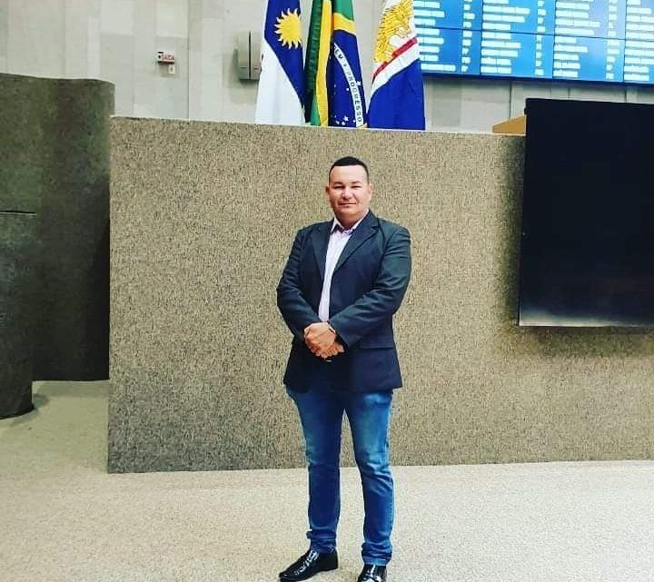 Vereador Cabo Cardoso pede saneamento, limpeza e grades de proteção em canal e passagem molhada
