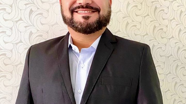 Breno Feitoza assume a Secretaria de Saúde de Caruaru no lugar de Francisco Santos