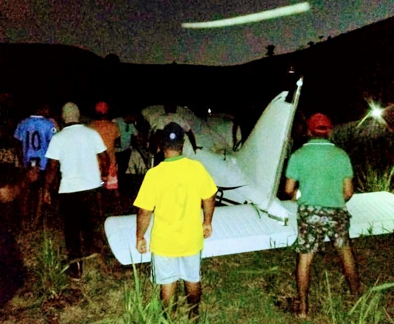 Avião monomotor faz pouso forçado em Tamandaré nesta segunda (18)
