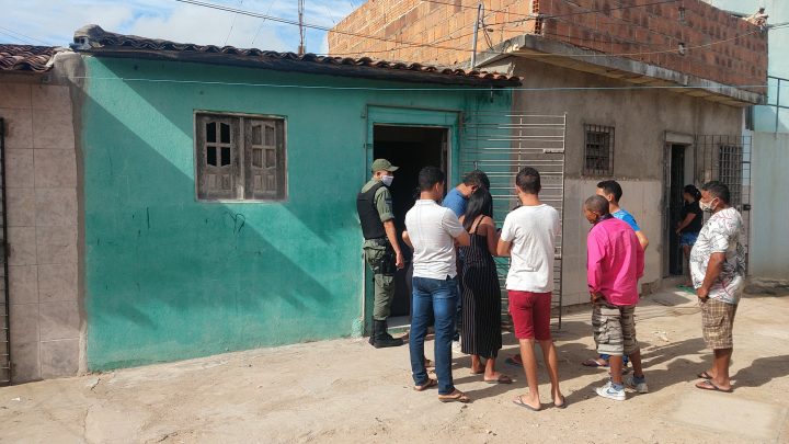 Carroceiro é morto dentro da própria residência em Caruaru