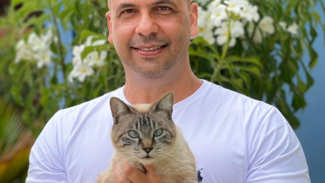 Anderson Correia apresenta Projeto de Lei que sugere contribuição voluntária, por meio do IPTU, para fundo destinado a causa animal, e requerimento da Farmácia PET