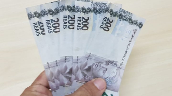 Homem é preso tentando passar notas falsas de R$ 200 no comércio