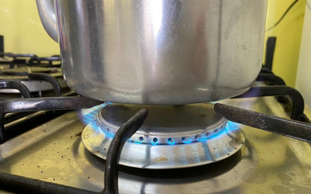 Gás de cozinha vai ficar 6% mais caro a partir desta quinta-feira (7)