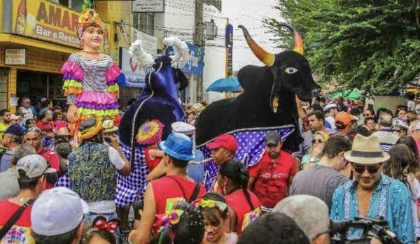 Com ou sem feriado, Carnaval é motivo de alerta para infectologistas nos cuidados com COVID-19 Com ou sem feriado, Carnaval é motivo de alerta para infectologistas nos cuidados com COVID-19