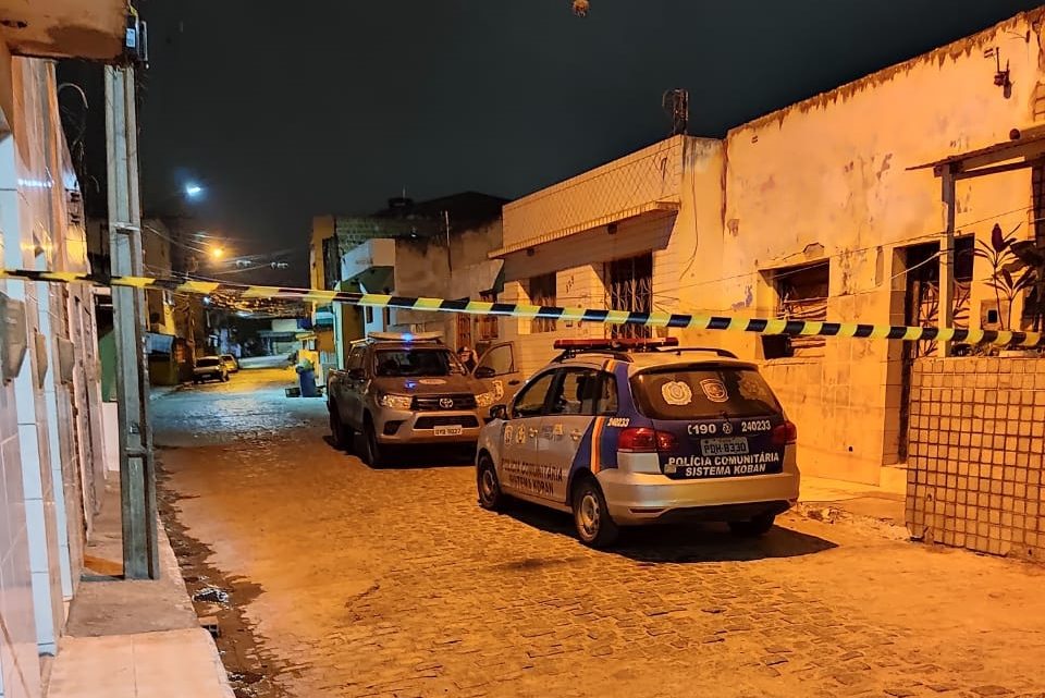Três homicídios em Caruaru em poucas horas: Mulher é morta na madrugada desta quarta-feira (3) Três homicídios em Caruaru em poucas horas: Mulher é morta na madrugada desta quarta-feira (3)