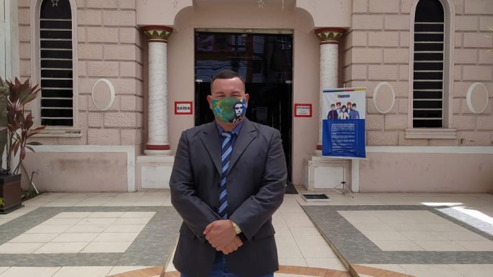 Vereador Cabo Cardoso solicita que os valores que seriam gastos no carnaval, sejam doados para ambulantes e artistas