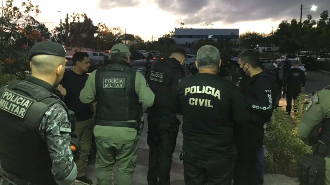 Polícia desarticula em Caruaru, quadrilha criminosa de tráfico de drogas, crime ambiental e tentativa de homicídio Polícia desarticula em Caruaru, quadrilha criminosa de tráfico de drogas, crime ambiental e tentativa de homicídio