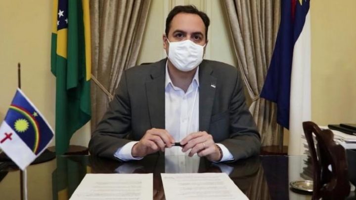 Paulo Câmara anuncia ampliação da vacinação para idosos acima de 60 anos de idade em todo o Estado