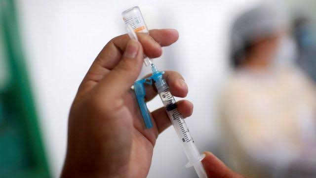 Idosos a partir de 68 anos podem agendar vacinação contra Covid-19 em Caruaru