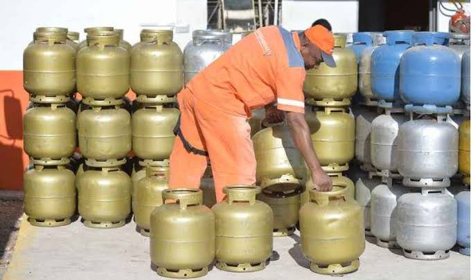 Petrobras aumenta preço da gasolina, diesel e gás de cozinha nesta terça-feira (9)