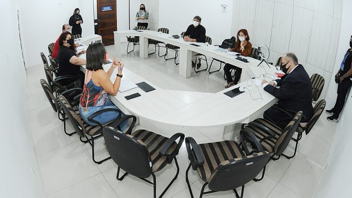 Comissão de Educação, Cultura e Esportes da Câmara de Vereadores realiza reunião para debater a Alimentação Escolar