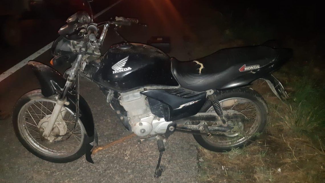 Duas pessoas morrem após colisão entre moto e caminhão na BR 232