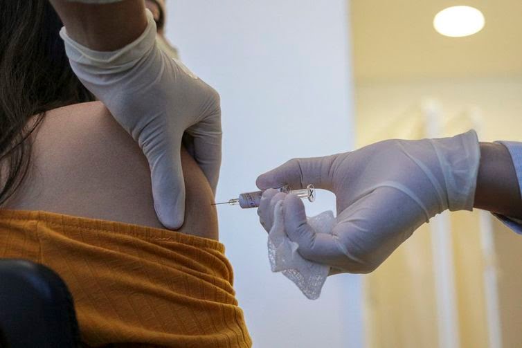 Pernambuco ultrapassa a marca de 2 milhões de doses aplicadas contra covid-19 Pernambuco ultrapassa a marca de 2 milhões de doses aplicadas contra covid-19