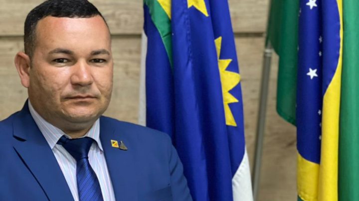 Cabo Cardoso cobra atenção da prefeitura para funcionários da saúde e educação demitidos e sem receber alguns direitos trabalhistas