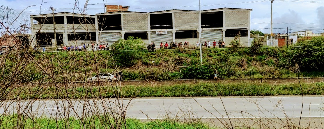 Troca de tiros na BR 232 em Caruaru neste sábado (10) Troca de tiros na BR 232 em Caruaru neste sábado (10)