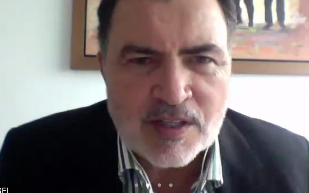 Substitutivo proposto por Tony Gel é aprovado no plenário com nova versão de proposta que considera atividade religiosa essencial Substitutivo proposto por Tony Gel é aprovado no plenário com nova versão de proposta que considera atividade religiosa essencial