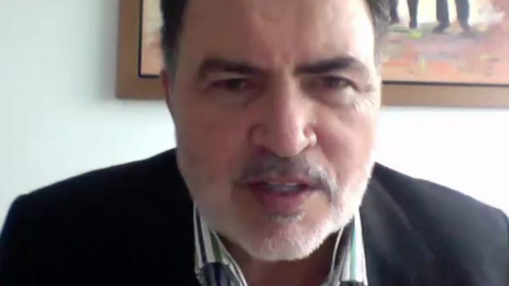 Substitutivo proposto por Tony Gel é aprovado no plenário com nova versão de proposta que considera atividade religiosa essencial